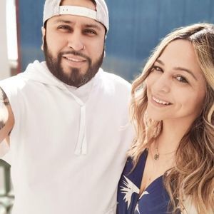 Meet your Posher, Jay n bea